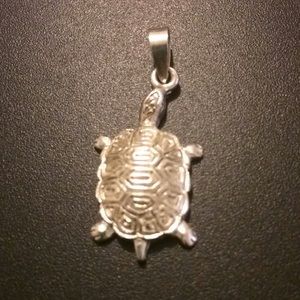 Silver charms 9.25 Antiqued turtles measures 3 cm